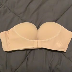 Strapless adjustable bra